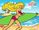 Barbie corre al agua