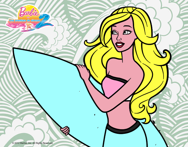 Barbie va a surfear