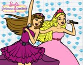 Barbie y la princesa cantando