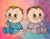 Dibujo Niños gemelos pintado por queyla