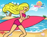 Barbie corre al agua