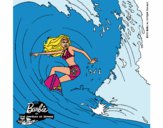 Barbie practicando surf