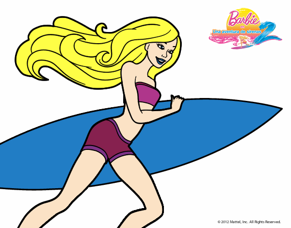 Barbie corre al agua