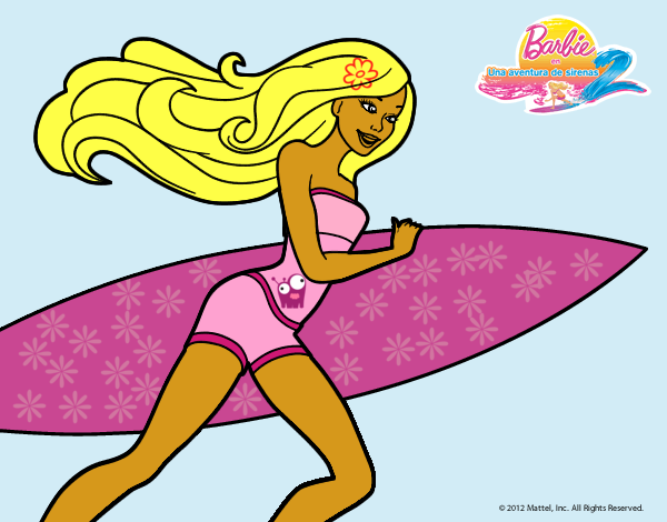 Barbie corre al agua