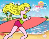 Barbie corre al agua