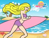 Barbie corre al agua