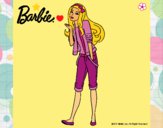 Dibujo Barbie con look casual pintado por LunaLunita