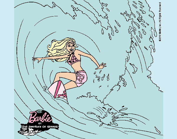 Barbie practicando surf