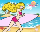 Barbie corre al agua