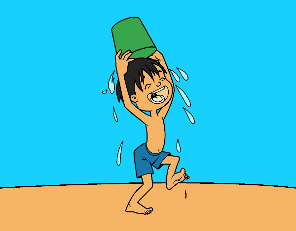 Niño con cubo de agua