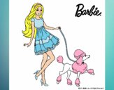 Barbie paseando a su mascota