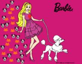 Barbie paseando a su mascota