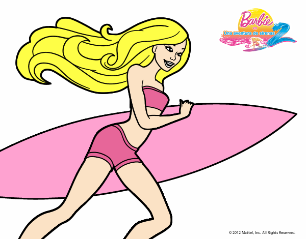 Barbie corre al agua