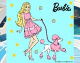 Barbie paseando a su mascota