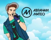 Abraham Mateo cantando