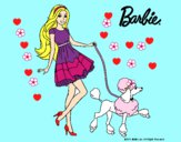 Barbie paseando a su mascota