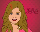 Selena Gomez sonriendo