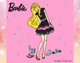 Barbie y su colección de zapatos