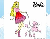 Barbie paseando a su mascota