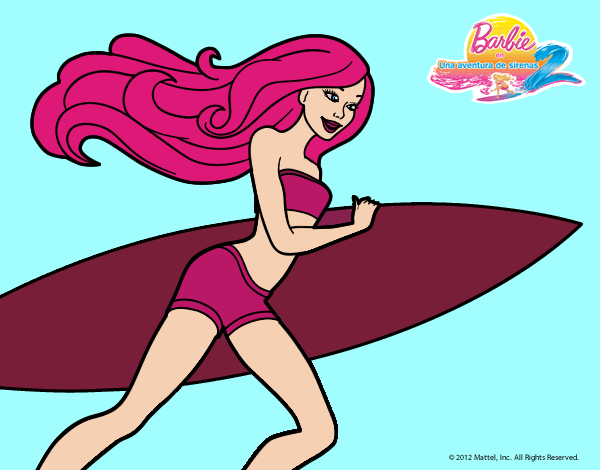 Barbie corre al agua