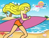 Barbie corre al agua