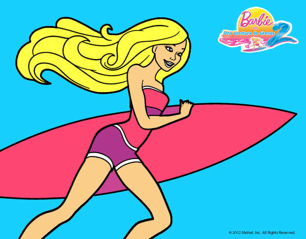 Barbie corre al agua