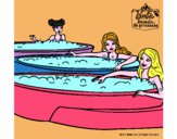 Barbie y sus amigas en el jacuzzi