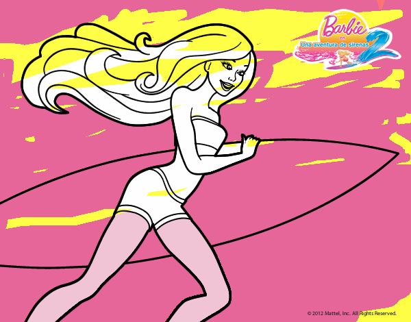 Barbie corre al agua