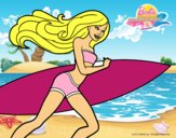 Barbie corre al agua