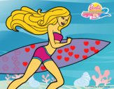 Barbie corre al agua