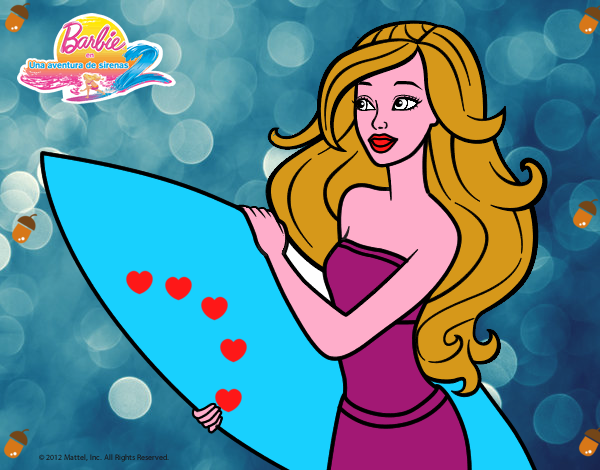 Barbie va a surfear