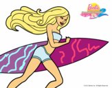 Barbie corre al agua