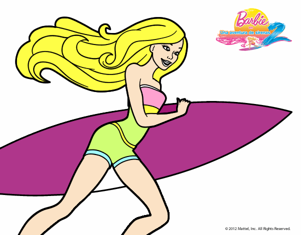 Barbie corre al agua