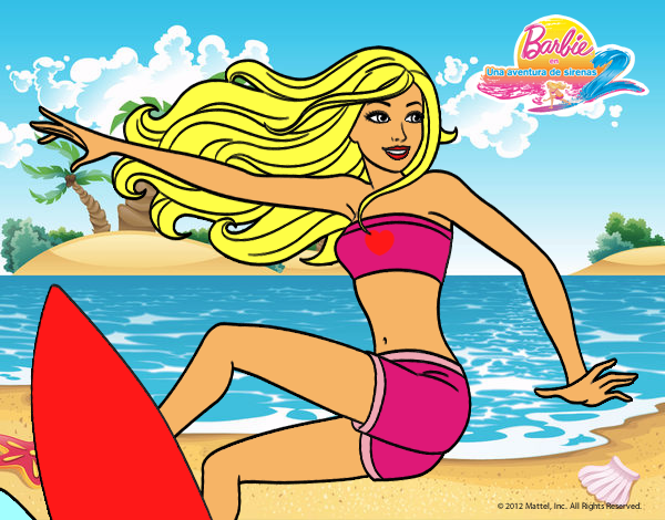 Barbie surfeando