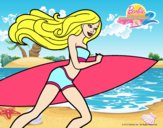 Barbie corre al agua