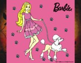 Barbie paseando a su mascota