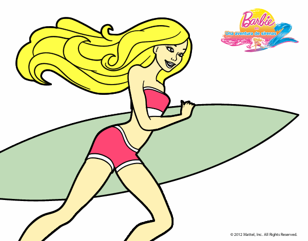 Barbie corre al agua