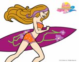 Barbie corre al agua