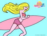 Barbie corre al agua