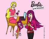 Barbie y su hermana merendando