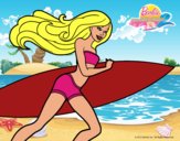 Barbie corre al agua