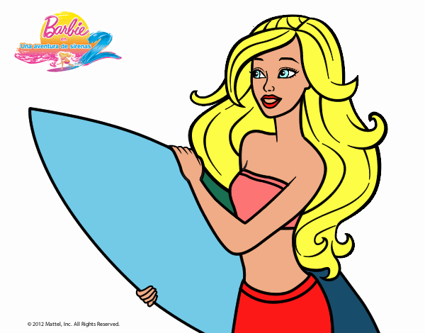 Barbie va a surfear