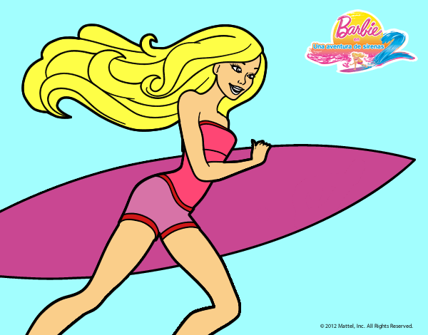 Barbie corre al agua