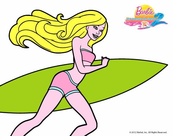 Barbie corre al agua