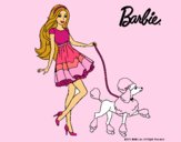 Barbie paseando a su mascota