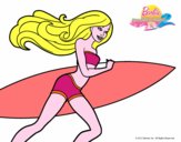 Barbie corre al agua