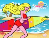 Barbie corre al agua