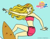 Barbie surfeando