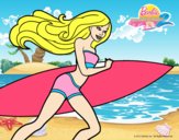 Barbie corre al agua