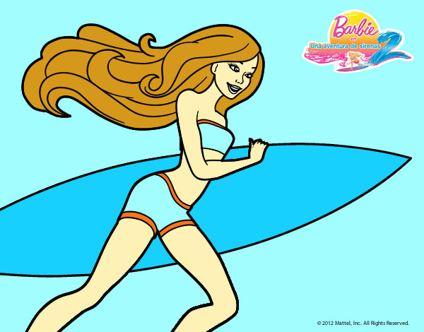 Barbie corre al agua